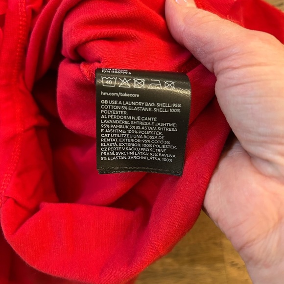 H&M Vibrant Red Baby Dress Size 4-6M - Picture 3 of 5